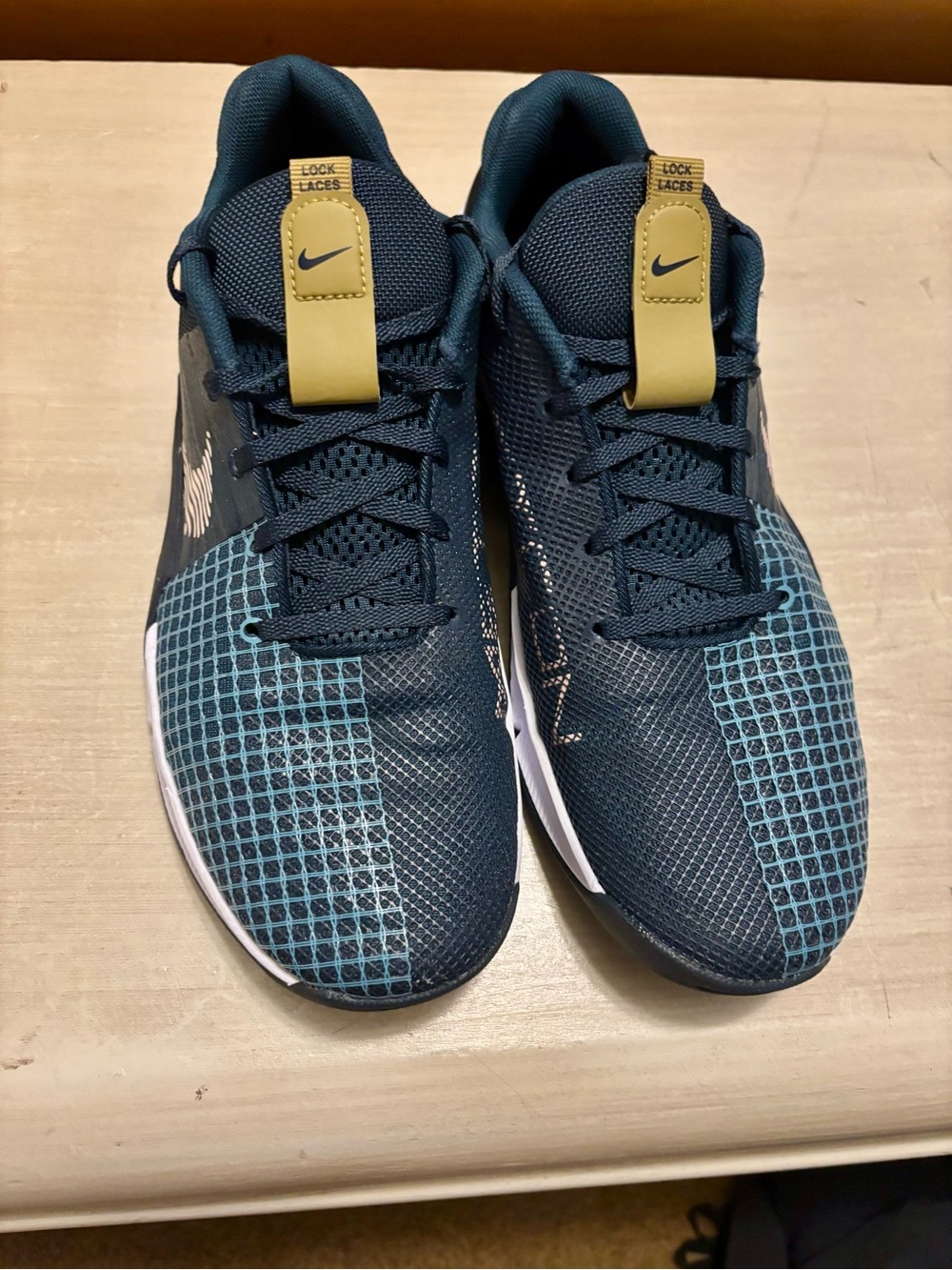 Nike Metcon Men’s Teal and Light Blue Training Sneakers with Tan Pull Tabs